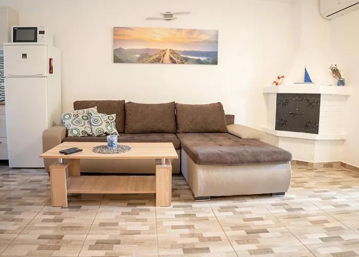 Gedeon Aparmanhaz I Foeldszint Apartment *
