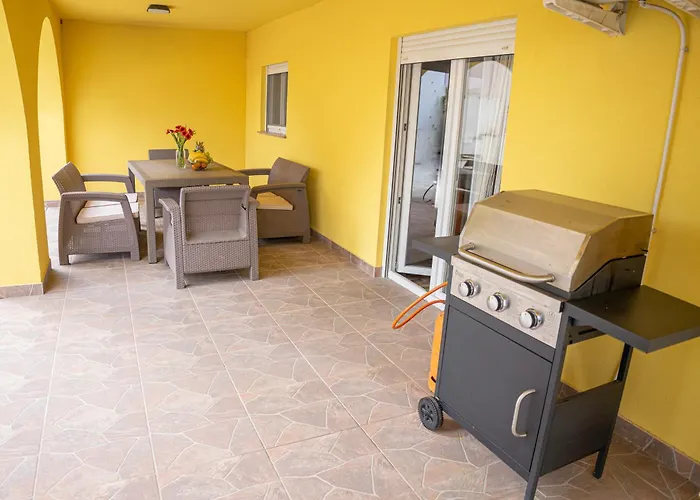 Gedeon Aparmanhaz I Foeldszint