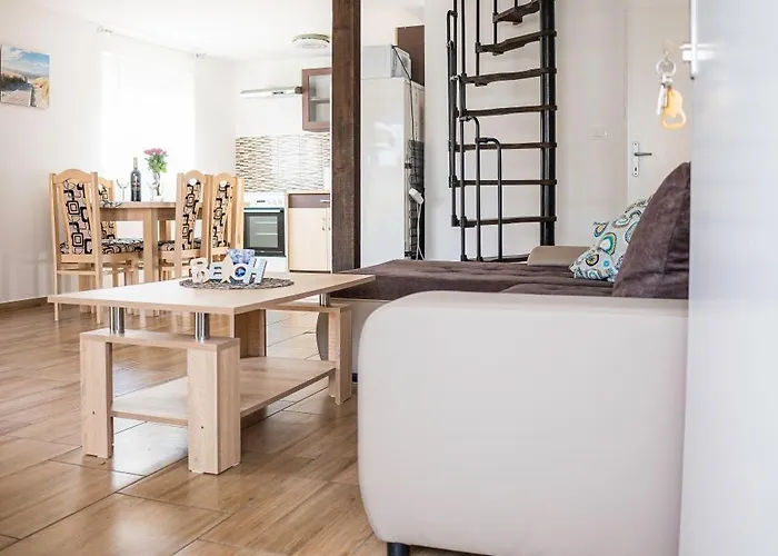 Gedeon Aparmanhaz I Foeldszint Apartment